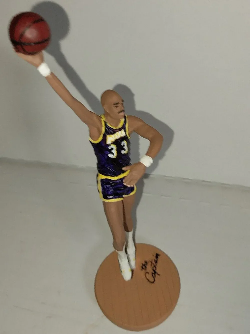 Gartlan USA Kareem Abdul-Jabbar 34 The Captain Figure with Purple Jersey